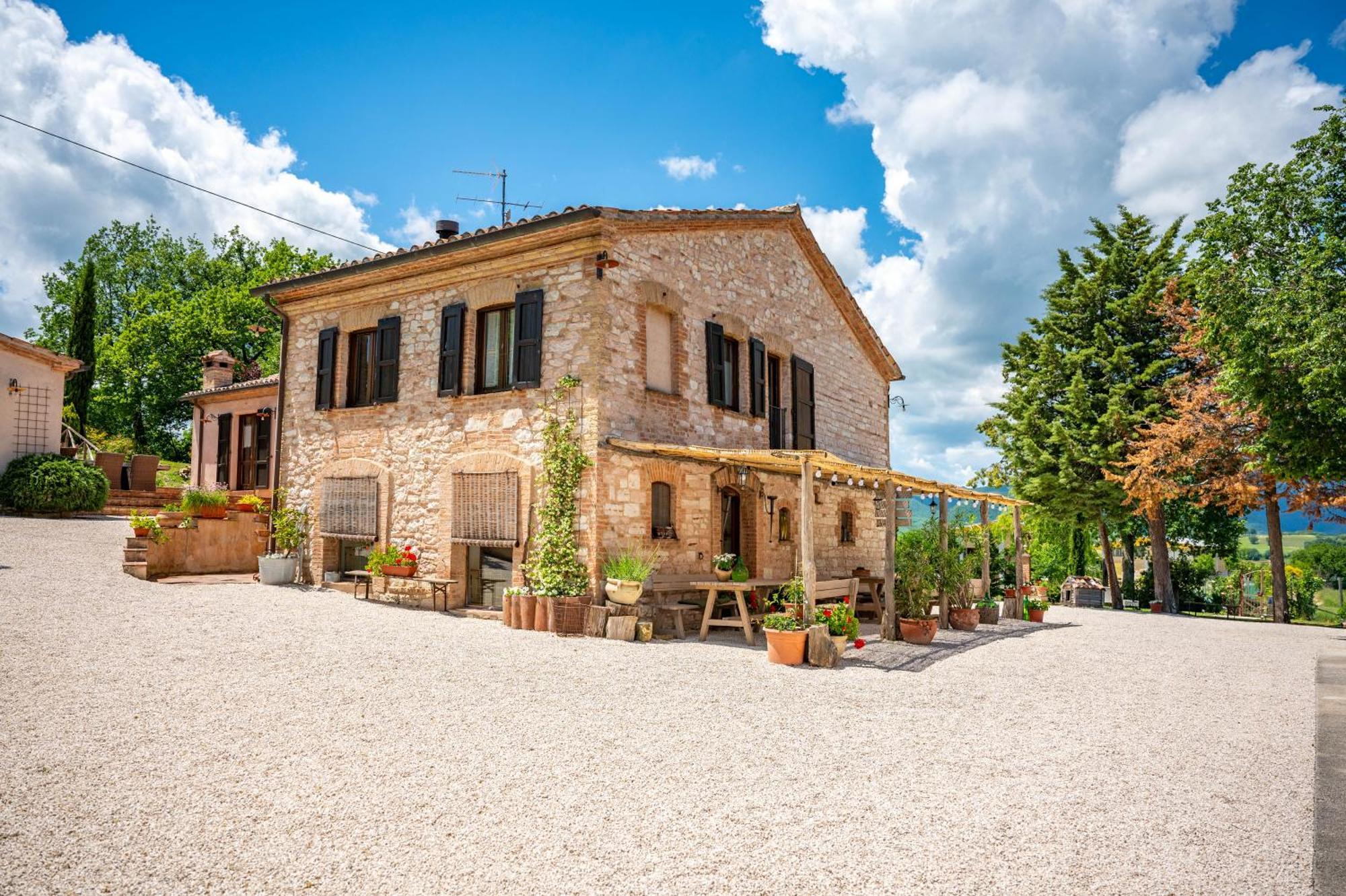 Agriturismo Il Castellaro Sassoferrato Bagian luar foto